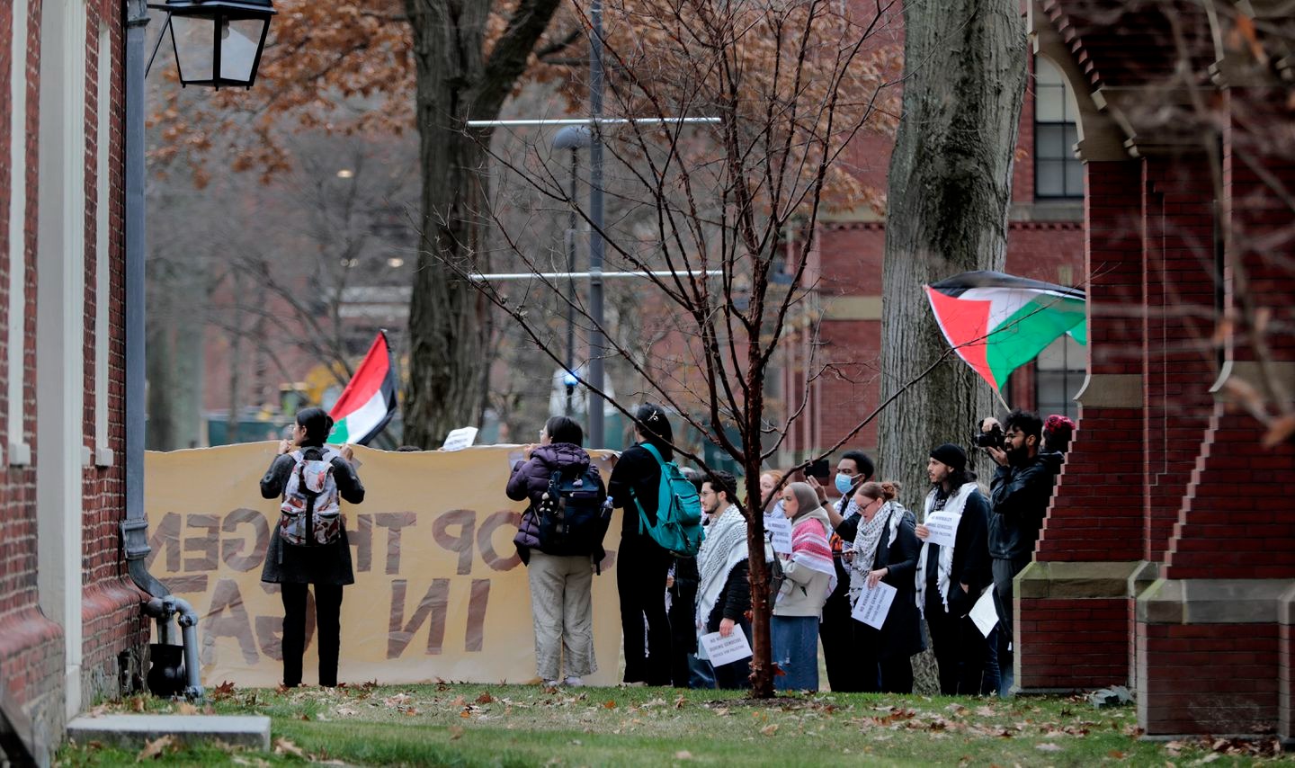 Education Dept. investigating alleged discrimination at Harvard against Muslim, Palestinian students